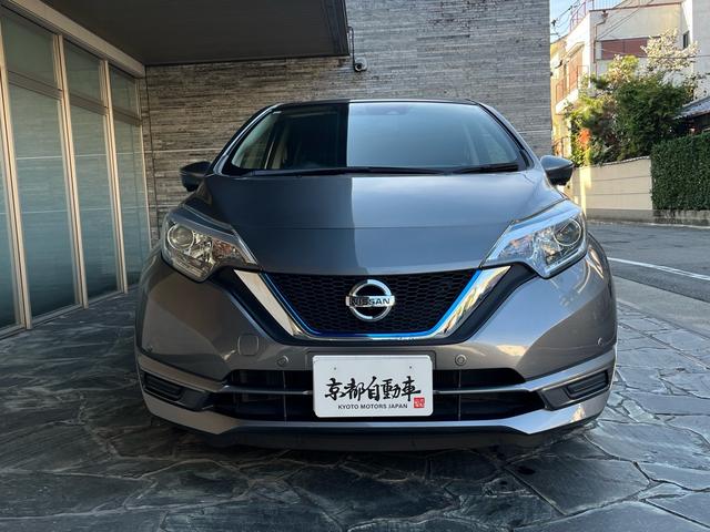 ノート ｅ－パワー　Ｂ　衝突軽減ブレーキ／Ｂｌｕｅｔｏｏｔｈナビ／全方位カメラ／バックカメラ／前後ドラレコ／ＥＴＣ／プッシュスタート／スマートキー×２／ＥＣＯモード／クリアランスソナー（6枚目）