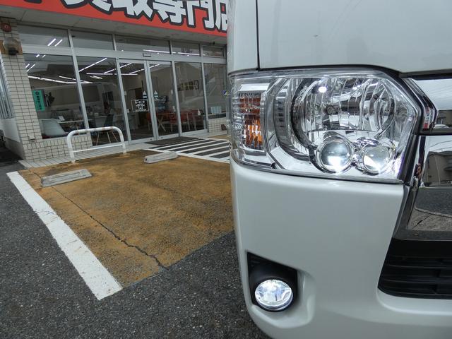 レジアスエースバン ロングスーパーＧＬ　ディーゼル　純正ナビ　フルセグ　バックカメラ　ワンオーナー　禁煙車　ベッドキット　ＬＥＤヘッドライト　ＥＴＣ　ウッドコンビハンドル　レザー調シートカバー　スペアキー　記録簿７枚　ユーザー買取（15枚目）
