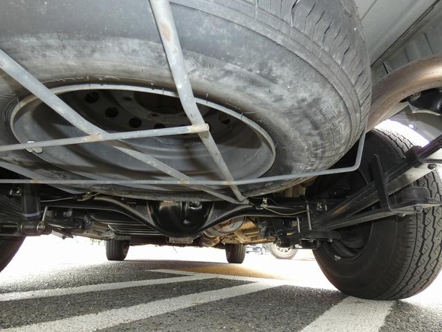 レジアスエースバン ロングスーパーＧＬ　ディーゼル　純正ナビ　フルセグ　バックカメラ　ワンオーナー　禁煙車　ベッドキット　ＬＥＤヘッドライト　ＥＴＣ　ウッドコンビハンドル　レザー調シートカバー　スペアキー　記録簿７枚　ユーザー買取（51枚目）