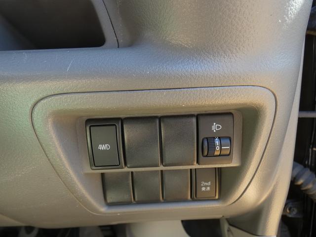 ミニキャブバン ブラボー　４ＷＤ　純正ナビ　フルセグ　バックカメラ　ワンオーナー　禁煙車　ハイルーフ　ドラレコ　ＥＴＣ　キーレス　ユーザー買取（27枚目）