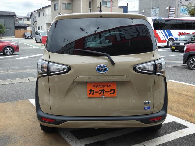 シエンタ ハイブリッドファンベースGセーフティーエディションII 禁煙車 両側パワースライドドア 純正ナビ フルセグTV Bluetooth USB F席シートヒーター ステアリングヒーター ETC2.0 Rカメラ 純正15インチアルミホイール プッシュスタート(13枚目)