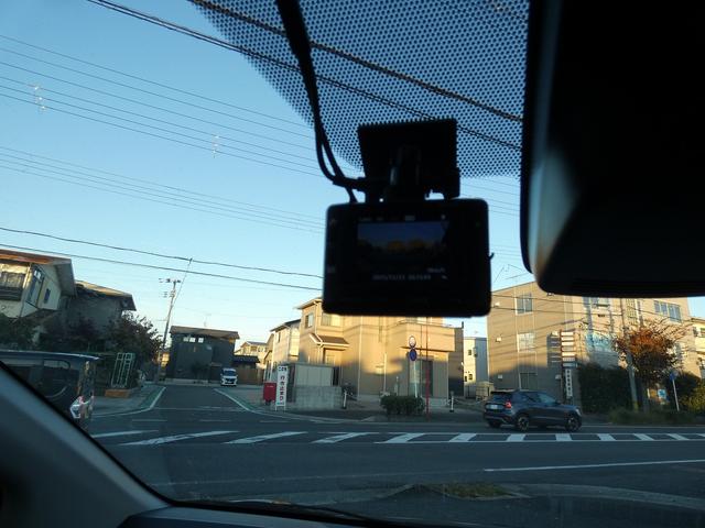 シエンタ Ｇ　セーフティーエディションＩＩ　社外ナビ　フルセグ　バックカメラ　両側電動スライドドア　ワンオーナー　禁煙車　前後ドラレコ　シートヒーター　ハンドルヒーター　ＥＴＣ　ＬＥＤヘッドライト　社外１５インチアルミ　スペアキー　ユーザー買取（34枚目）