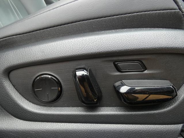 ES ES300h バージョンL ワンオーナー ユーザー買取車 サンルーフ 黒革PWシート PWバックドア HUD BSM パノラミックビュー ドラレコ ETC2.0 シートヒーター シートエアコン ステアリングヒーター USB(48枚目)