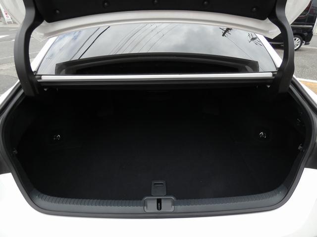 ES ES300h バージョンL ワンオーナー ユーザー買取車 サンルーフ 黒革PWシート PWバックドア HUD BSM パノラミックビュー ドラレコ ETC2.0 シートヒーター シートエアコン ステアリングヒーター USB(49枚目)