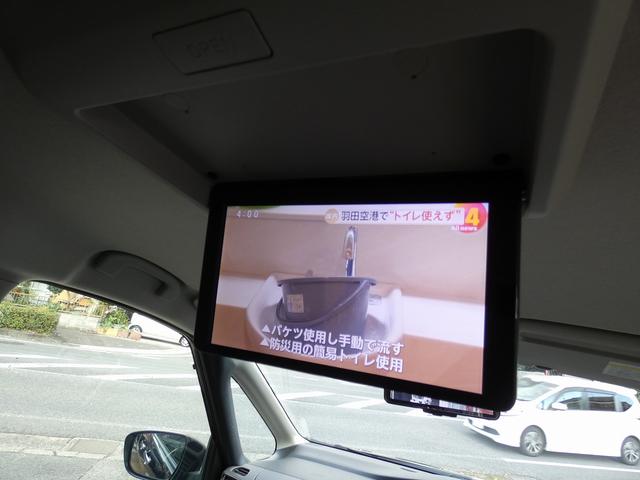 セレナ ｅ－パワー　ハイウェイスターＶ　純正デカナビ　フルセグ　アラウンドビューモニター　フリップダウンモニター　セーフティパックＡ　防水シート　デジタルインナーミラー　プロパイロット　ＢＳＭ　ワンオーナー　禁煙車　ＥＴＣ　ドラレコ（6枚目）