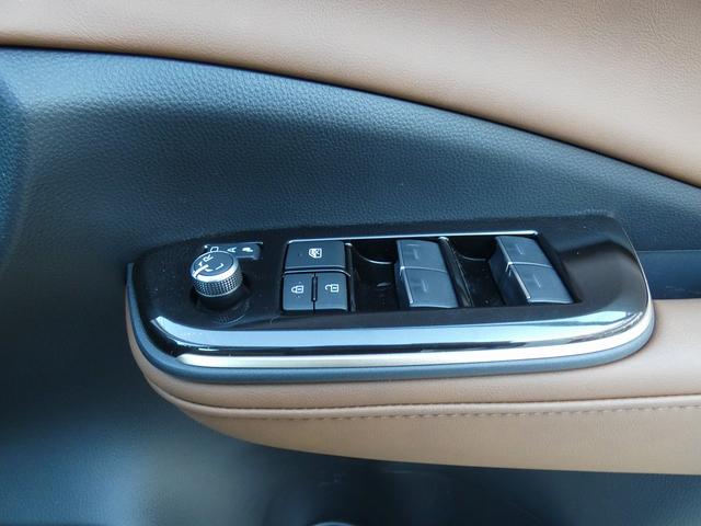 クラウンエステート Z 純正ナビ テレビキット パノラミックビュー パノラマルーフ ブラウンレザーシート デジタルインナーミラー 寒冷地仕様 ETC2.0 ドラレコ BSM HUD 禁煙車 ワンオーナー PWバックドア(44枚目)