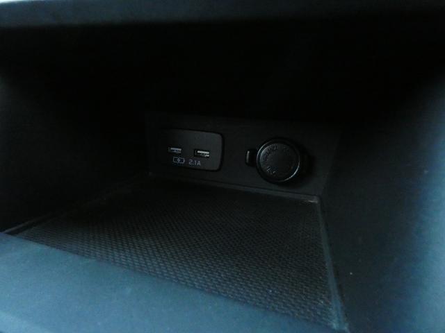 ＸＶ ２．０ｉ－Ｌ　アイサイト　純正ナビ　テレビキット　バックカメラ　ドラレコ　ＥＴＣ　禁煙車　ブラインドスポットモニター　純正１７インチアルミ　スペアキー　ユーザー買取（29枚目）