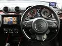 スイフトスポーツ ベースグレード ワンオーナー 6速マニュアル ローダウンバネ 社外17インチアルミホイール 社外ナビ フルセグTV ドラレコ ETC Rカメラ コーナーセンサー BSM D席シートヒーター フォグライト(7枚目)