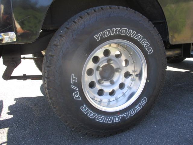 ジープ キャンバストップ　ディーゼルターボ　４ＷＤ　サントップ（新品）　タイヤ（ＧＥＯＬＡＮＤＡＲ　Ａ／Ｔ）　４ＭＴ　ターボ　アルミホイール　ＬＥＤヘッドランプ（38枚目）