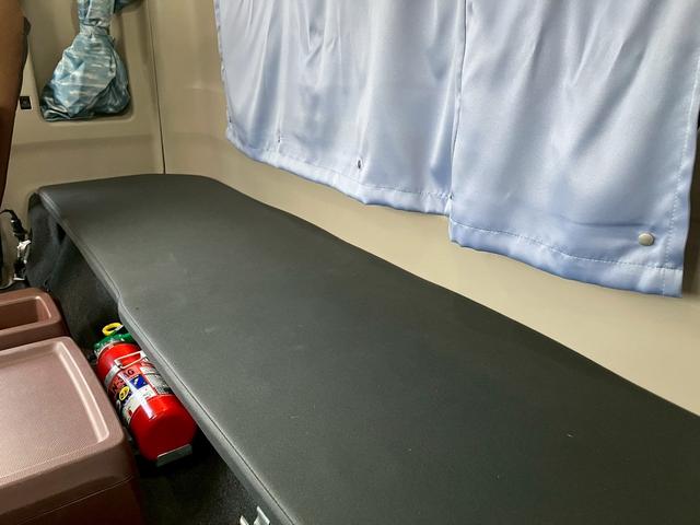 ヒノレンジャー ベースグレード　アルミウイングＰＧ　ベッド付き　ＥＴＣ付き　バックカメラ（35枚目）