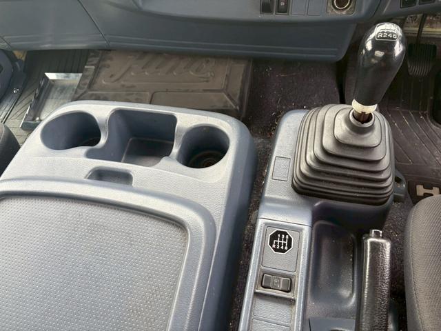 ヒノレンジャー ベースグレード　アルミウィングＰＧ　ハイブリッド車　ＥＴＣ付き　バックカメラ（27枚目）