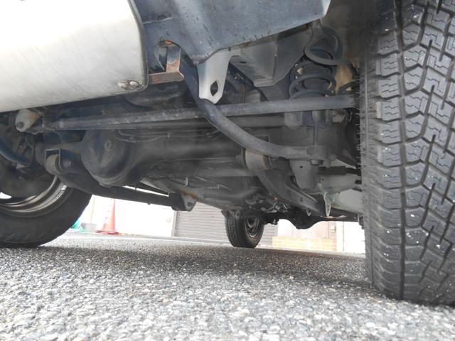 ジムニー ランドベンチャー タイミンチェーンエンジン シートヒーター キーレス ホワイトレタータイヤ 電動格納ドアミラー ハーフレザーシート(22枚目)