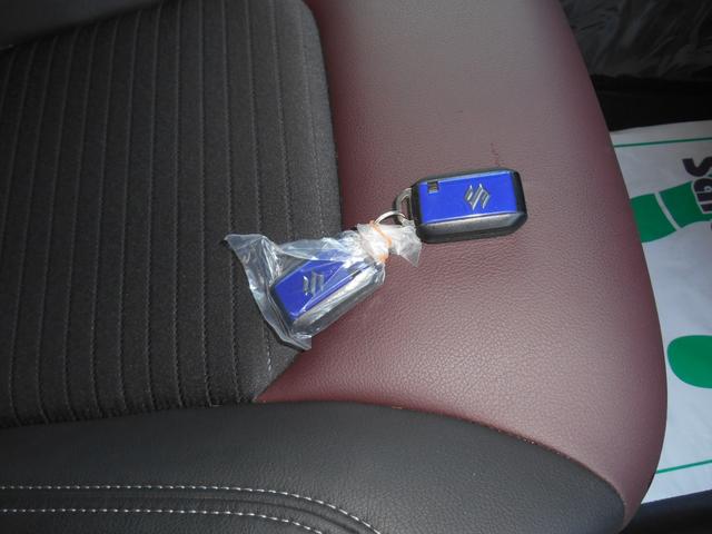 フロンクス ベースグレード　フルセグＴＶ　ナビ　全周囲カメラ　オートクルーズコントロール　レーンアシスト　衝突被害軽減システム　ナビ　ＴＶ　ＬＥＤヘッドランプ　スマートキー　アイドリングストップ　オートリトラ電動格納ミラー（16枚目）