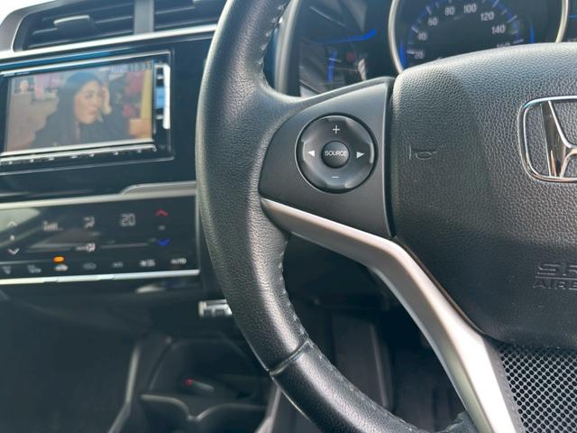 フィットハイブリッド Ｌパッケージ　ワンオーナー　屋内保管　純正ナビ　バックカメラ　ＥＴＣ　禁煙車　ＬＥＤヘッドライト　クルーズコントロール　あんしんＰＫＧ　コンフォートビューＰＫＧ（23枚目）