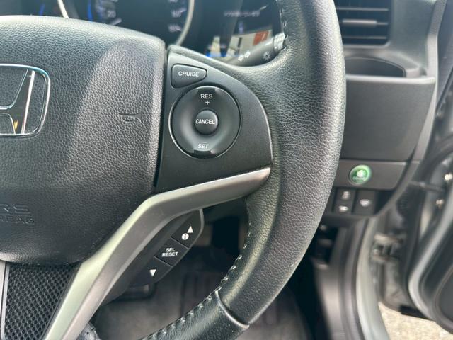 フィットハイブリッド Ｌパッケージ　ワンオーナー　屋内保管　純正ナビ　バックカメラ　ＥＴＣ　禁煙車　ＬＥＤヘッドライト　クルーズコントロール　あんしんＰＫＧ　コンフォートビューＰＫＧ（24枚目）