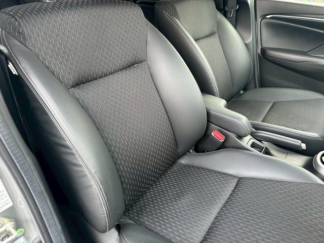 フィットハイブリッド Ｌパッケージ　ワンオーナー　屋内保管　純正ナビ　バックカメラ　ＥＴＣ　禁煙車　ＬＥＤヘッドライト　クルーズコントロール　あんしんＰＫＧ　コンフォートビューＰＫＧ（33枚目）