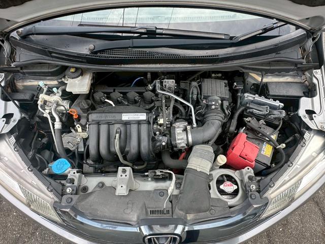 フィットハイブリッド Ｌパッケージ　ワンオーナー　屋内保管　純正ナビ　バックカメラ　ＥＴＣ　禁煙車　ＬＥＤヘッドライト　クルーズコントロール　あんしんＰＫＧ　コンフォートビューＰＫＧ（69枚目）