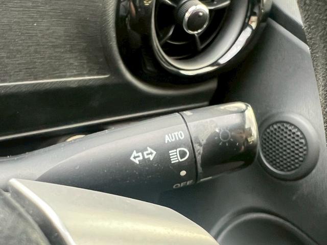 アクア Ｓ　自社ローン　純正ナビ　バックカメラ　ＥＴＣ　ｂｌｕｅｔｏｏｔｈ　ワンセグＴＶ（15枚目）