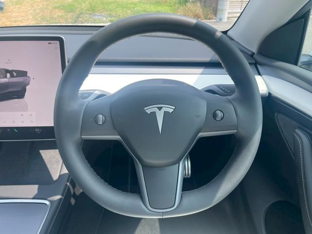 モデルＹ パフォーマンス　ワンオーナー　禁煙車　ホワイトレザーシート　２１インチＡＷ　ＥＴＣ（15枚目）