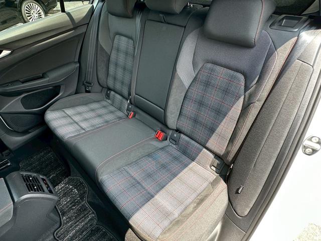 ゴルフＧＴＩ ベースグレード　ディスカバリーＰＫＧ／テクノロジーＰＫＧ／社外車高調（ＫＷ）／純正１８インチＡＷ／アダプティブクルーズコントロール／ＬＥＤヘッドライト／シートヒーター／デジタルコックピットプロ／ＥＴＣ２．０（25枚目）