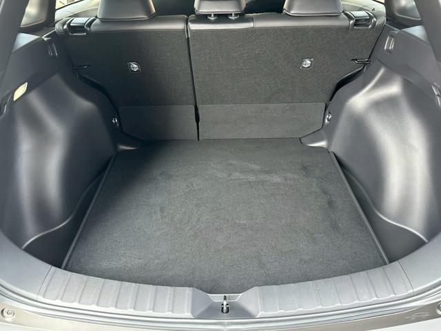 カローラクロス ハイブリッド　Ｚ　純正１０型ナビ　全方位カメラ　禁煙　１オーナー（30枚目）