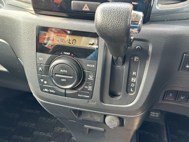 スペーシアカスタム ＸＳリミテッド　２トーンカラー　ナビ　地デジＴＶ　バックカメラ　Ｂｌｕｅｔｏｏｔｈ　ＥＴＣ　シートヒーター　両側パワースライドドア（8枚目）