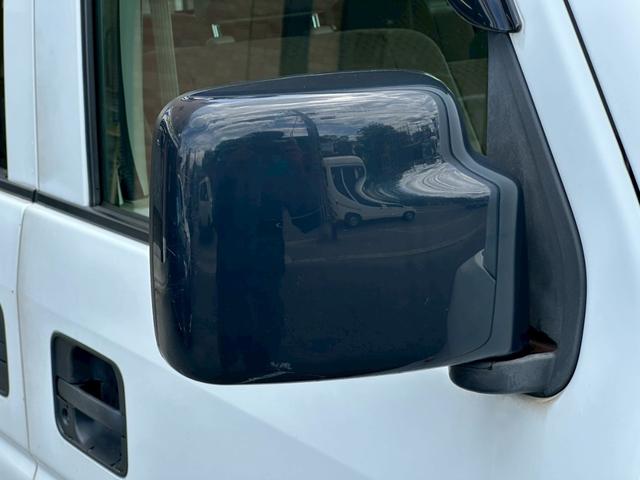 ＮＶ１００クリッパーバン 　ワンオーナー　禁煙車　ルーフラック　純正オーディオ　ＡＴ（29枚目）