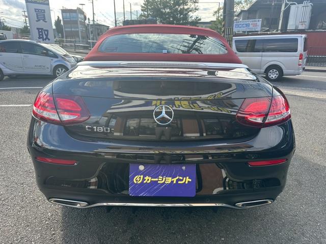 Ｃクラス Ｃ１８０カブリオレスポーツレザエクスクルシブパッケジ　レーダーセーフティＰＫＧ　ＡＭＧ１９インチＡＷ　赤革シート　赤幌　純正ナビ　純正ドラレコ　ディーラーメンテナンス車（17枚目）