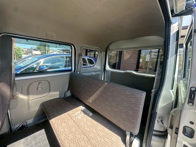 エブリイ ＰＡリミテッド　１オーナー　禁煙車　Ｐａｎａｓｏｎｉｃナビ／テレビ　ＥＴＣ　キャリア　純正ラバーマット（22枚目）