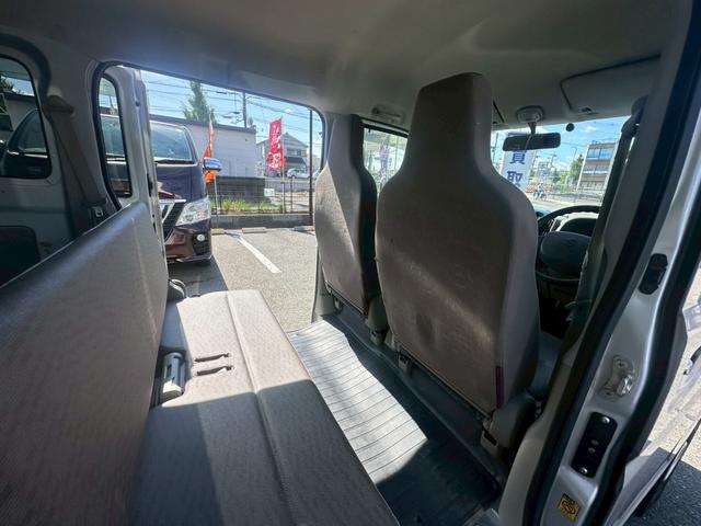 エブリイ ＰＡリミテッド　１オーナー　禁煙車　Ｐａｎａｓｏｎｉｃナビ／テレビ　ＥＴＣ　キャリア　純正ラバーマット（25枚目）