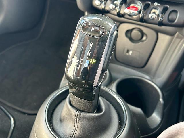 ＭＩＮＩ クーパーＤ　３ドア　純正ナビ　シートヒーター　ＥＴＣ（23枚目）