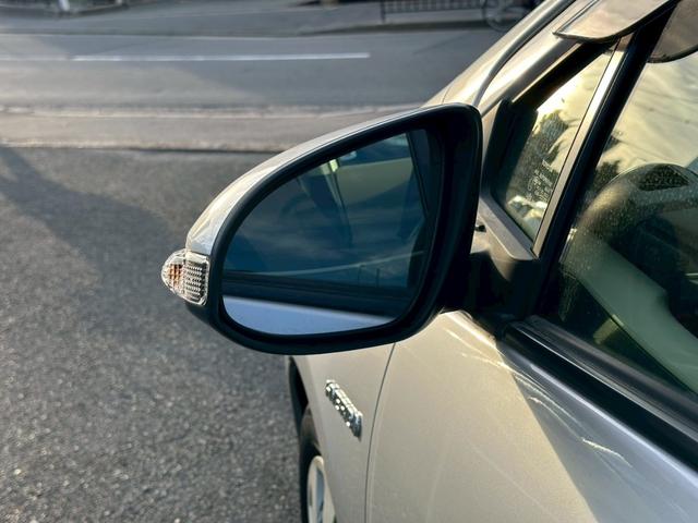 アクア Ｇ　ユーザー買取車　プッシュスタート　純正ナビ　　ワンオーナー　禁煙車（32枚目）