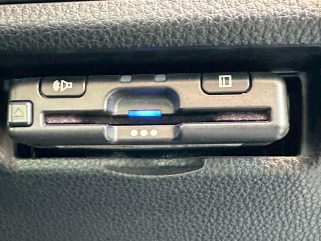 ＲＡＶ４ Ｇ　パノラミックビュー　純正ナビ　ワンオーナー　　禁煙車（4枚目）