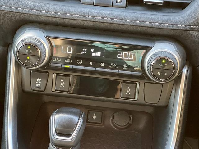 ＲＡＶ４ Ｇ　パノラミックビュー　純正ナビ　ワンオーナー　　禁煙車（11枚目）