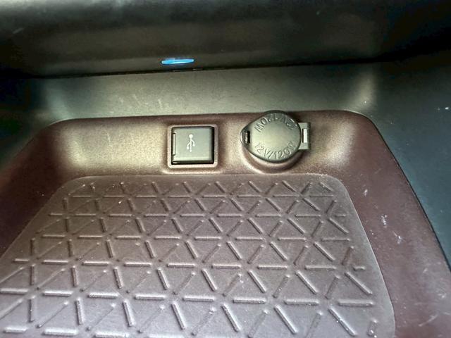 ＲＡＶ４ Ｇ　パノラミックビュー　純正ナビ　ワンオーナー　　禁煙車（14枚目）