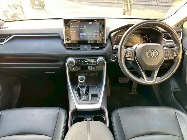 ＲＡＶ４ Ｇ　パノラミックビュー　純正ナビ　ワンオーナー　　禁煙車（18枚目）