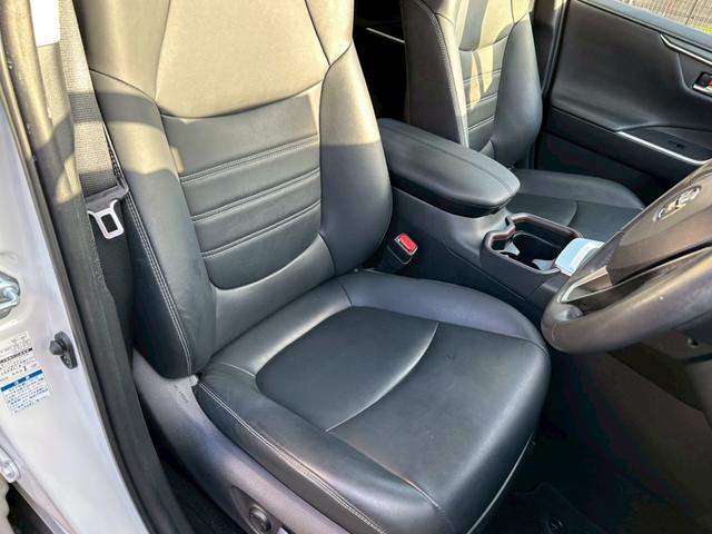 ＲＡＶ４ Ｇ　パノラミックビュー　純正ナビ　ワンオーナー　　禁煙車（20枚目）