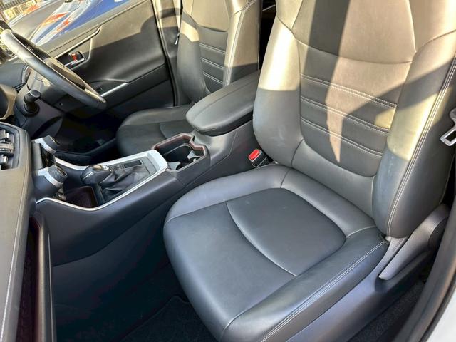 ＲＡＶ４ Ｇ　パノラミックビュー　純正ナビ　ワンオーナー　　禁煙車（23枚目）