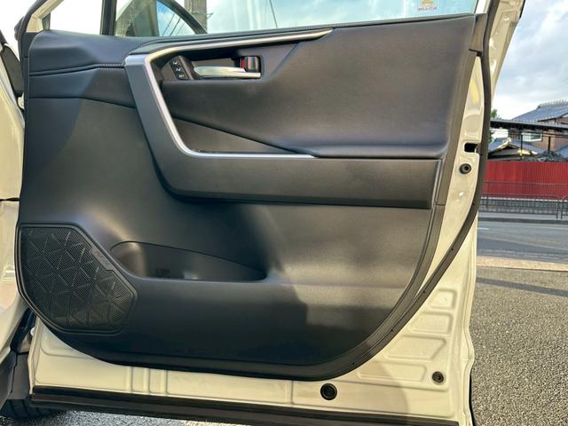 ＲＡＶ４ Ｇ　パノラミックビュー　純正ナビ　ワンオーナー　　禁煙車（33枚目）
