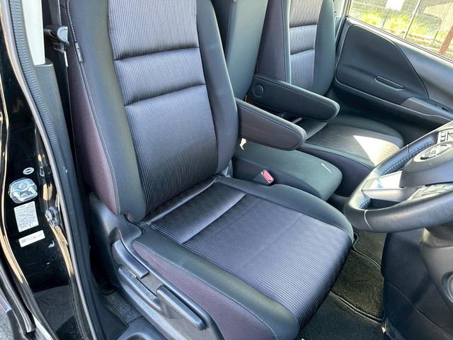セレナ ハイウェイスター　純正ナビ　後席モニター　全方位カメラ　両側電動　８人乗り　禁煙車　ＬＥＤ　ＥＴＣ（22枚目）