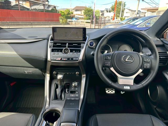 ＮＸ ＮＸ３００ｈ　クール＆ブライト　検査付　１オーナー　禁煙車　パノラマルーフ　３眼ＬＥＤ　衝突軽減装置　電動シート　パワーバックドア　純正ナビ　純正１８インチＡＷ（10枚目）