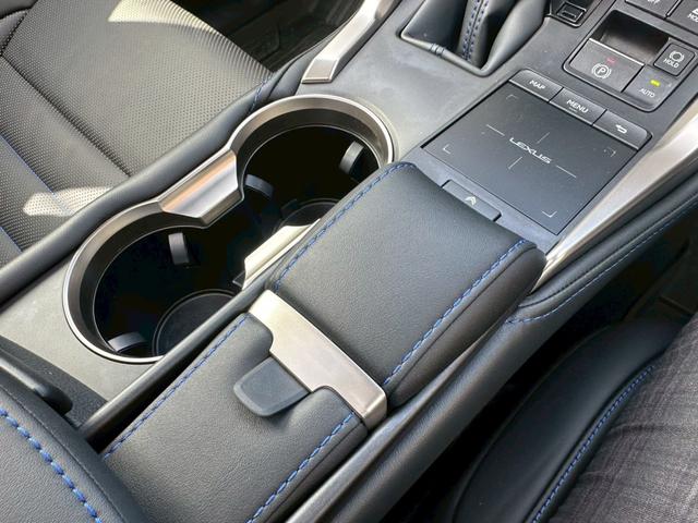 ＮＸ ＮＸ３００ｈ　クール＆ブライト　検査付　１オーナー　禁煙車　パノラマルーフ　３眼ＬＥＤ　衝突軽減装置　電動シート　パワーバックドア　純正ナビ　純正１８インチＡＷ（22枚目）