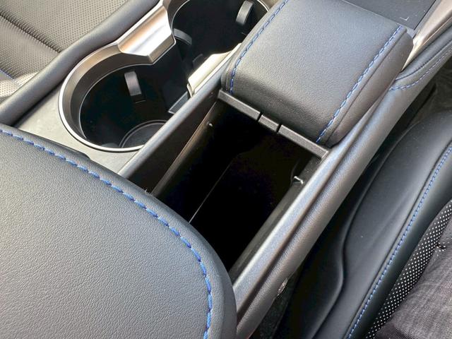ＮＸ ＮＸ３００ｈ　クール＆ブライト　検査付　１オーナー　禁煙車　パノラマルーフ　３眼ＬＥＤ　衝突軽減装置　電動シート　パワーバックドア　純正ナビ　純正１８インチＡＷ（23枚目）