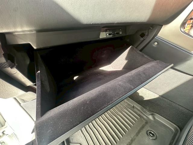 ＮＸ ＮＸ３００ｈ　クール＆ブライト　検査付　１オーナー　禁煙車　パノラマルーフ　３眼ＬＥＤ　衝突軽減装置　電動シート　パワーバックドア　純正ナビ　純正１８インチＡＷ（38枚目）