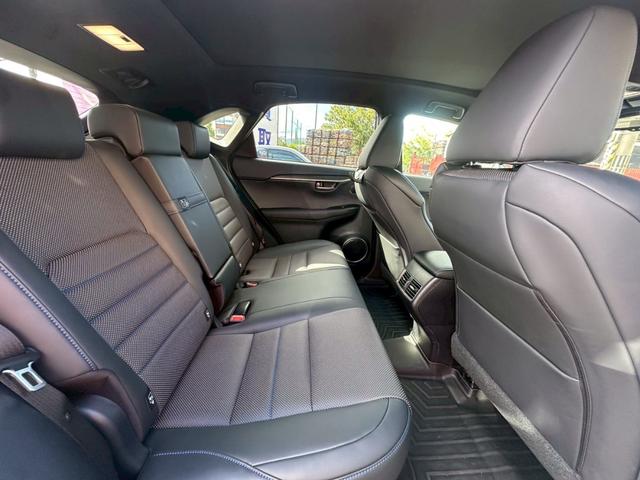 ＮＸ ＮＸ３００ｈ　クール＆ブライト　検査付　１オーナー　禁煙車　パノラマルーフ　３眼ＬＥＤ　衝突軽減装置　電動シート　パワーバックドア　純正ナビ　純正１８インチＡＷ（49枚目）
