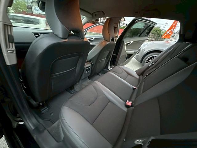 Ｖ６０ スポーツ　セーフティＰＫＧ　１オーナー　禁煙車　純正ナビ　純正ドラレコ　ユーザー買取（43枚目）