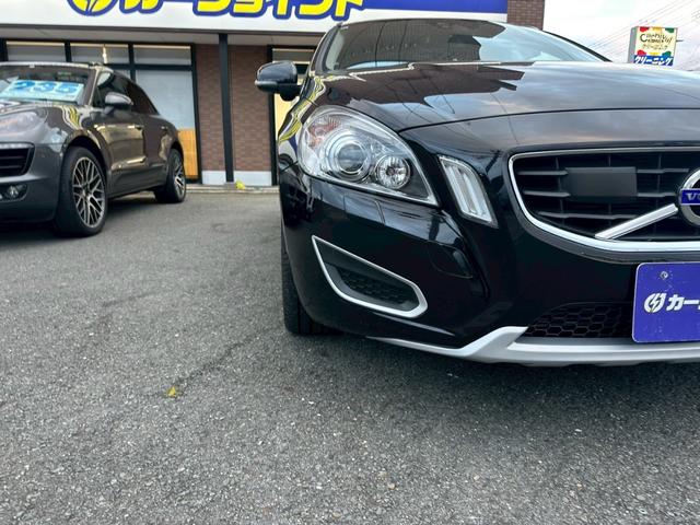 Ｖ６０ スポーツ　セーフティＰＫＧ　１オーナー　禁煙車　純正ナビ　純正ドラレコ　ユーザー買取（53枚目）