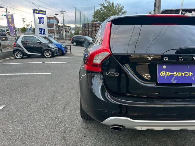 Ｖ６０ スポーツ　セーフティＰＫＧ　１オーナー　禁煙車　純正ナビ　純正ドラレコ　ユーザー買取（56枚目）