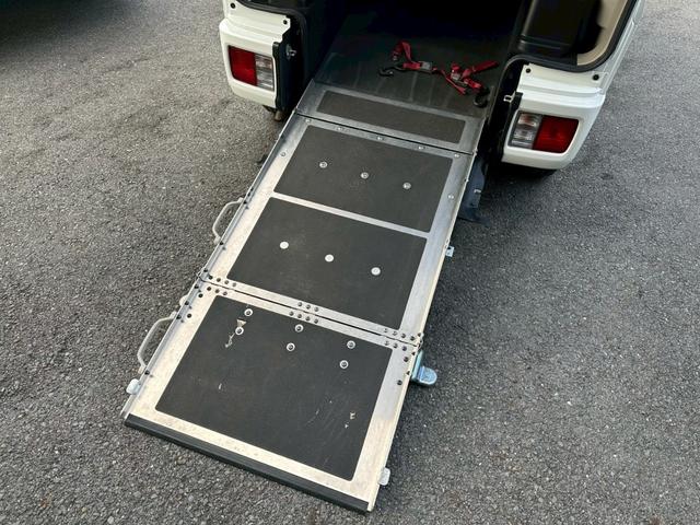 ＮＶ１００クリッパーリオ 　福祉車両　スロープタイプ　車椅子１台搭載　　社外デジタルインナーミラー　バックカメラ（10枚目）