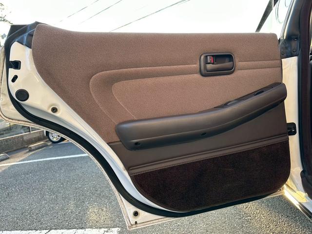 TOYOTA CHASER AVANTE LORDLY